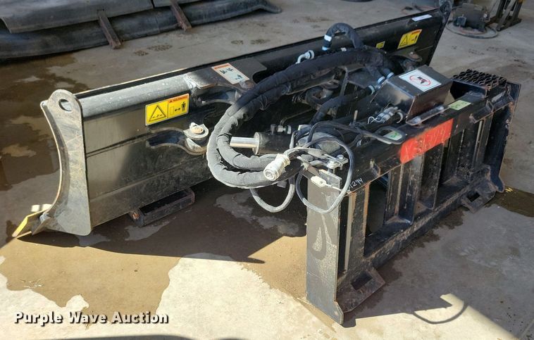 image for item LD9015 2011 Caterpillar  92