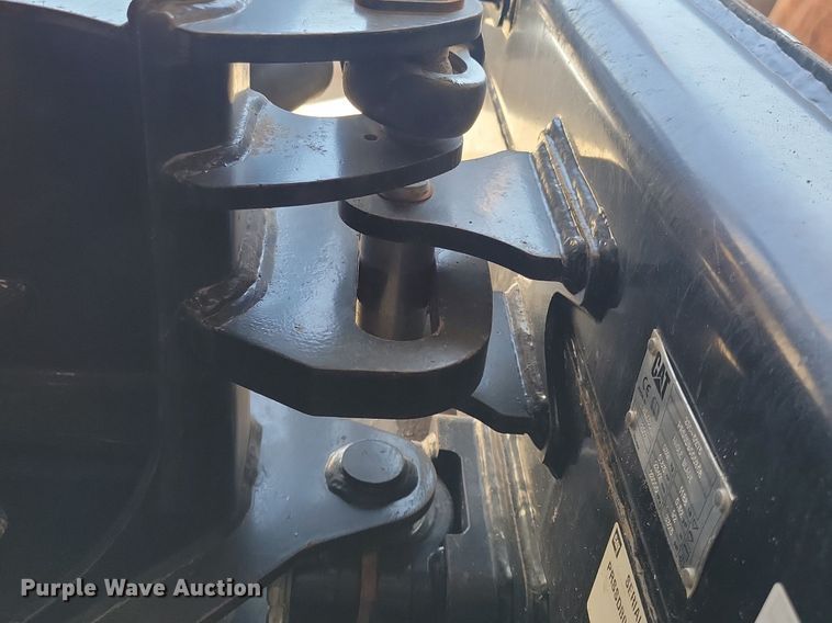 image for item LD9015 2011 Caterpillar  92