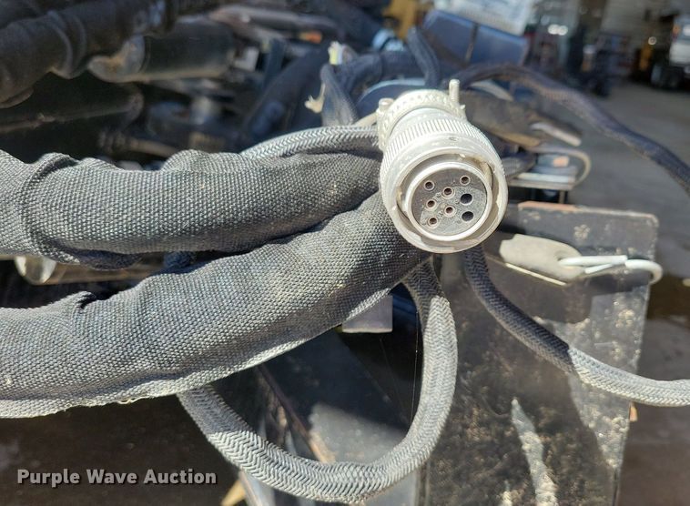 image for item LD9015 2011 Caterpillar  92