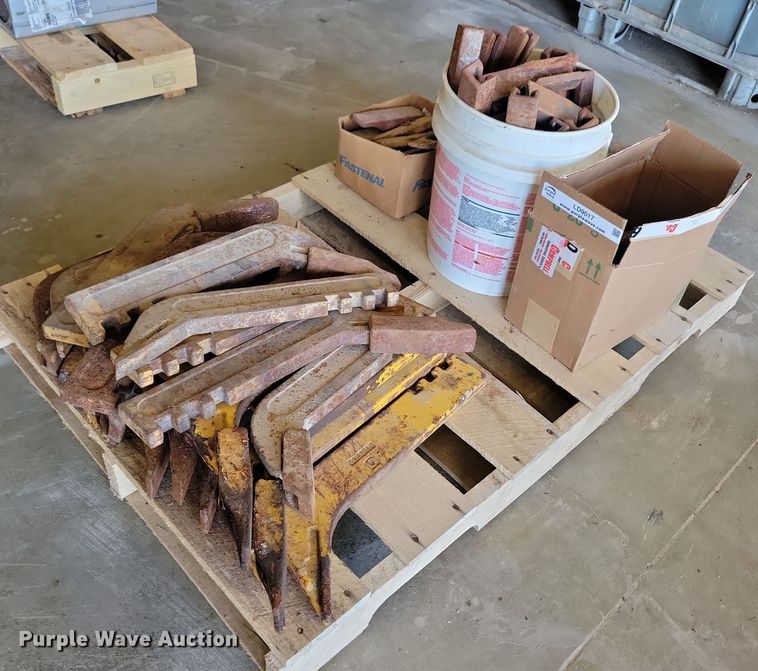 image for item LD9017 Motor grader parts