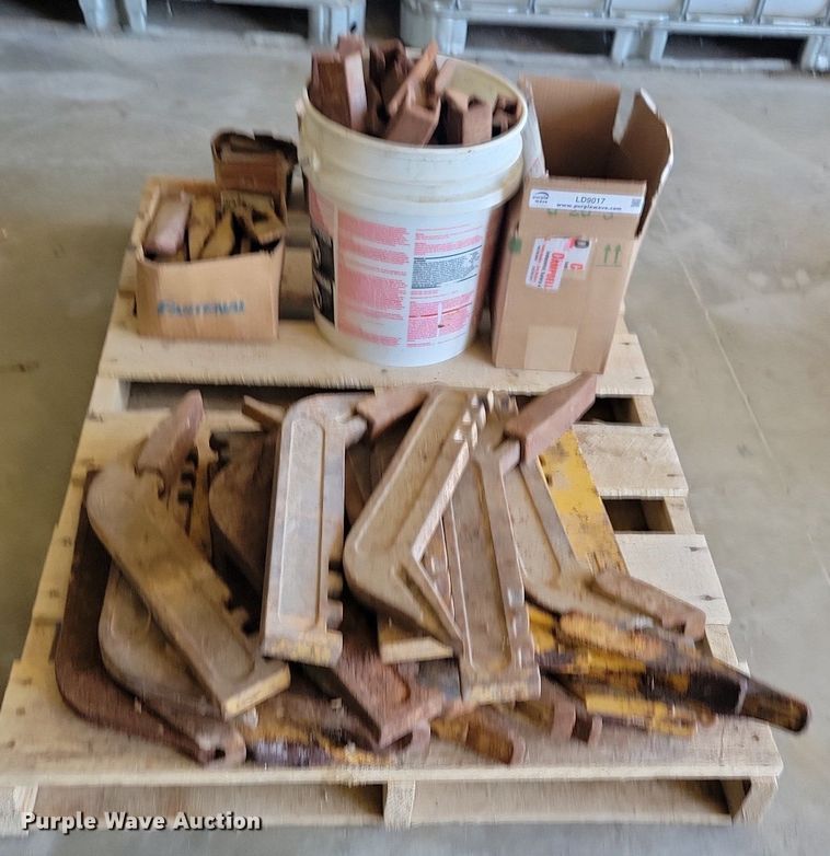 image for item LD9017 Motor grader parts