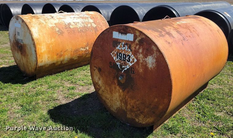 image for item LD9019 (2) fuel tanks