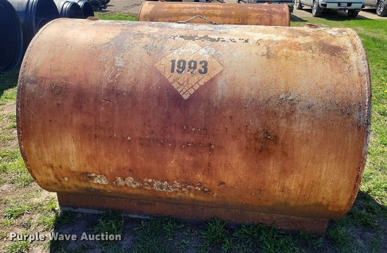 image for item LD9019 (2) fuel tanks