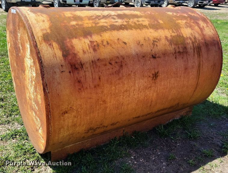 image for item LD9019 (2) fuel tanks