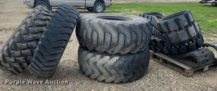 image for item LD9020 Tires and tracks