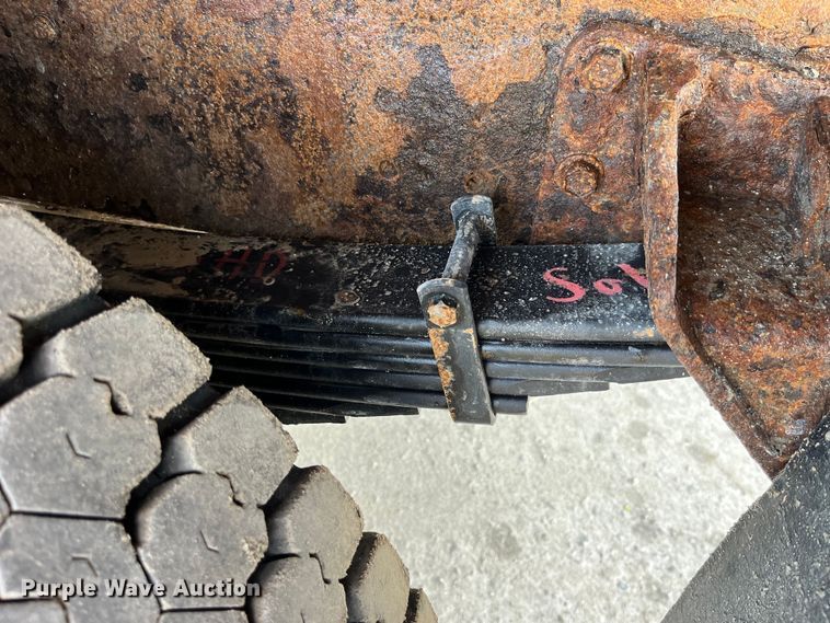 image for item LD9404 2000 International 4900 dump truck