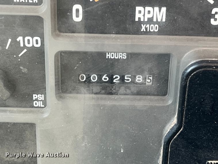 image for item LD9404 2000 International 4900 dump truck