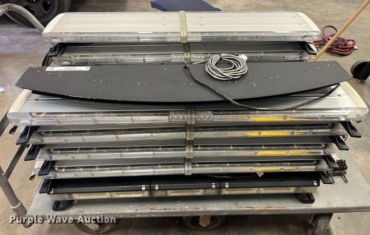 image for item LD9420 Emergency vehicle lights