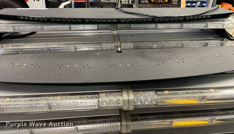 image for item LD9420 Emergency vehicle lights