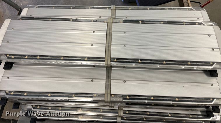 image for item LD9420 Emergency vehicle lights