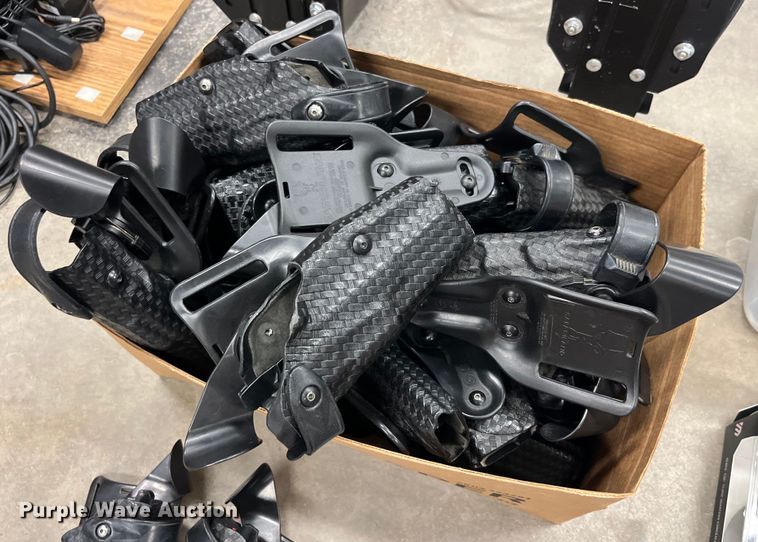 image for item LD9429 Law enforcement equipment 