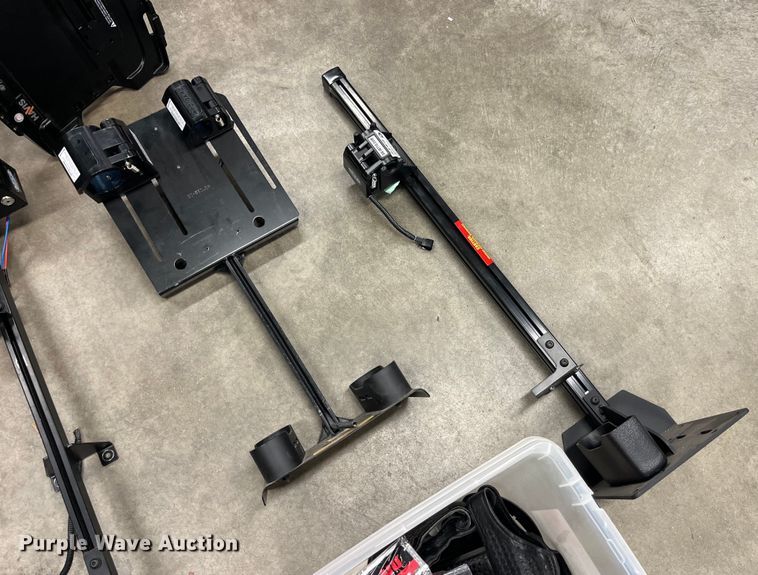 image for item LD9429 Law enforcement equipment 