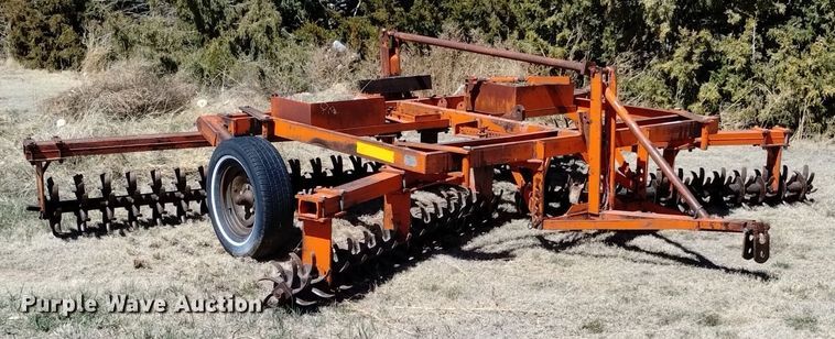 image for item LN9988 Richardson MTB mulch treader picker