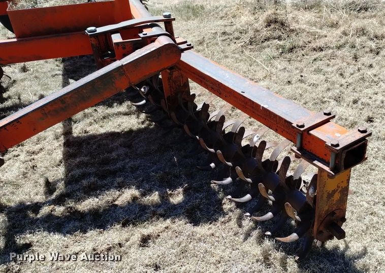 image for item LN9988 Richardson MTB mulch treader picker