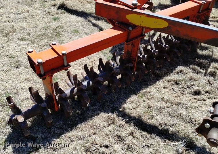 image for item LN9988 Richardson MTB mulch treader picker