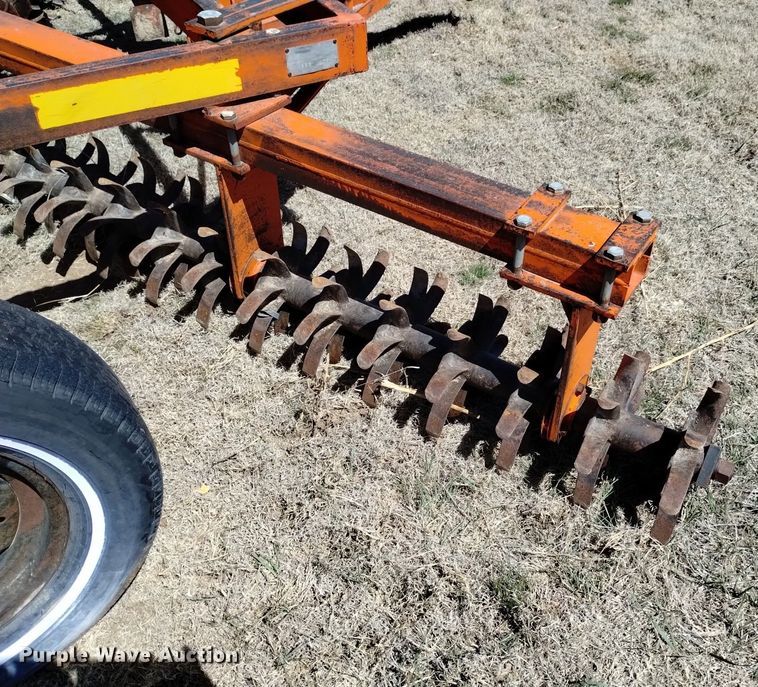 image for item LN9988 Richardson MTB mulch treader picker