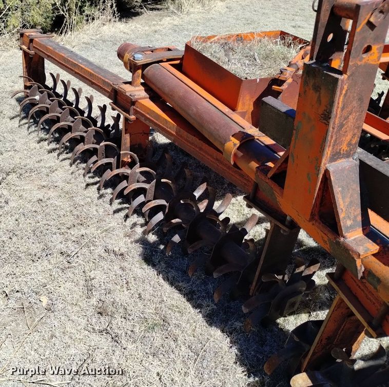 image for item LN9988 Richardson MTB mulch treader picker