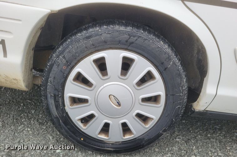 image for item MI9919 2009 Ford Crown Victoria Police Interceptor  