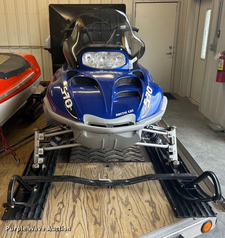 image for item MO9234 2007 Arctic Cat Bearcat 570 snowmobile