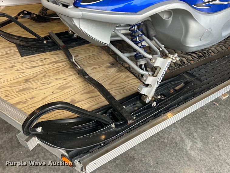 image for item MO9234 2007 Arctic Cat Bearcat 570 snowmobile