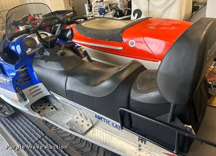 image for item MO9234 2007 Arctic Cat Bearcat 570 snowmobile