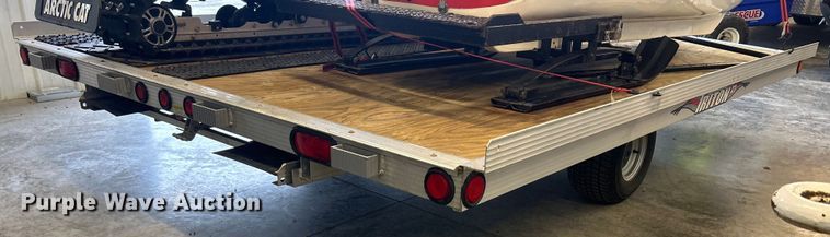 image for item MO9236 2006 Triton XT10VR snowmobile trailer