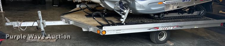 image for item MO9236 2006 Triton XT10VR snowmobile trailer
