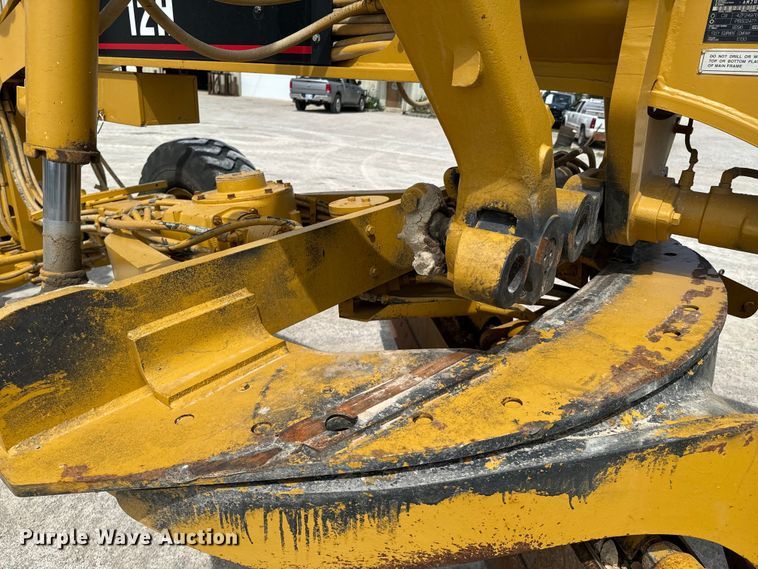 image for item ND9196 2006 Caterpillar 12H motor grader