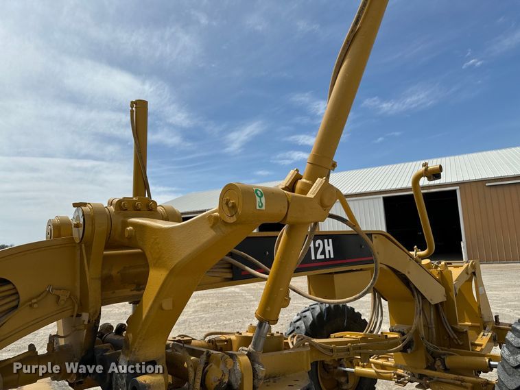 image for item ND9196 2006 Caterpillar 12H motor grader