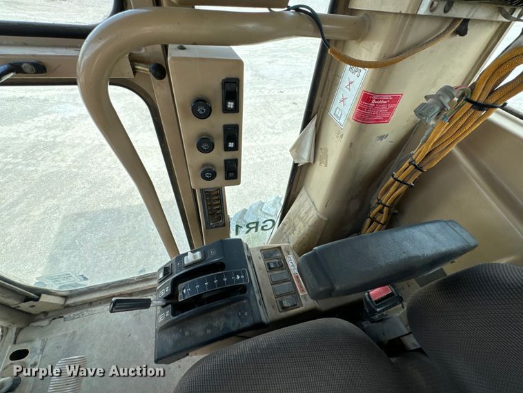 image for item ND9196 2006 Caterpillar 12H motor grader