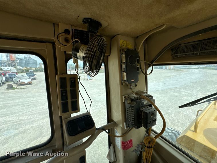 image for item ND9196 2006 Caterpillar 12H motor grader