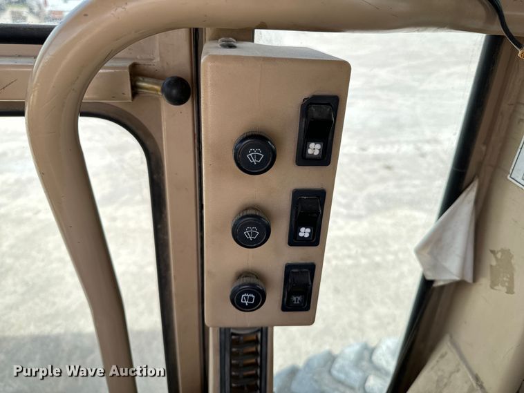 image for item ND9196 2006 Caterpillar 12H motor grader