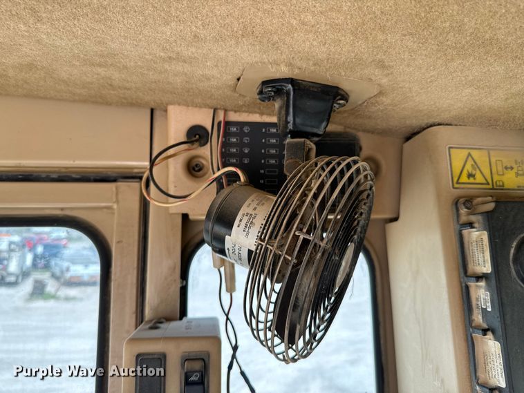 image for item ND9196 2006 Caterpillar 12H motor grader