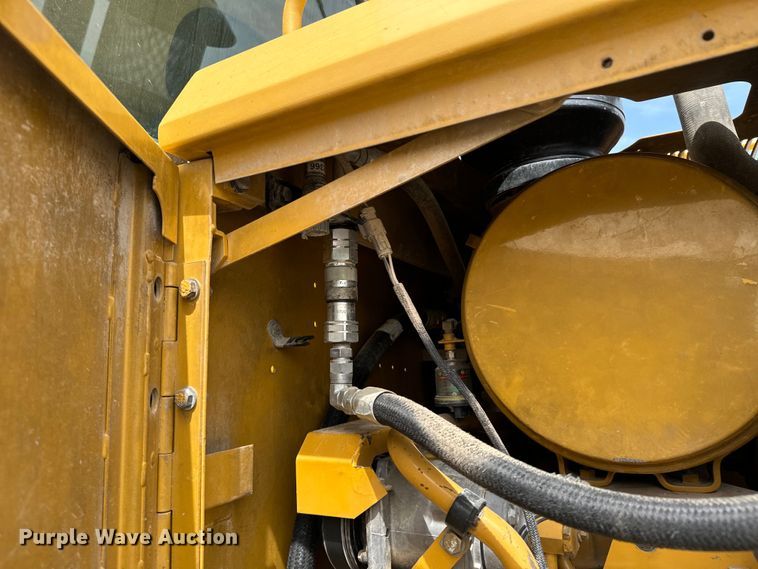 image for item ND9196 2006 Caterpillar 12H motor grader