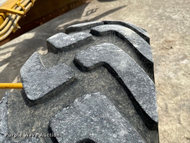 image for item ND9196 2006 Caterpillar 12H motor grader