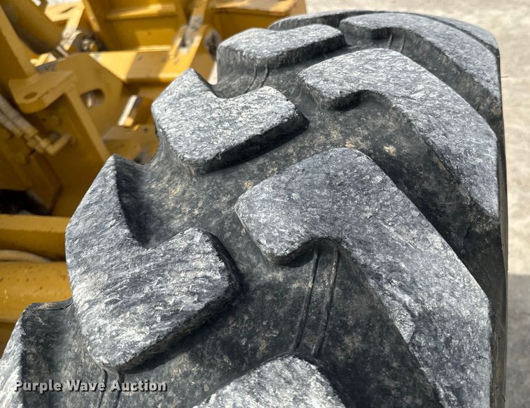 image for item ND9196 2006 Caterpillar 12H motor grader