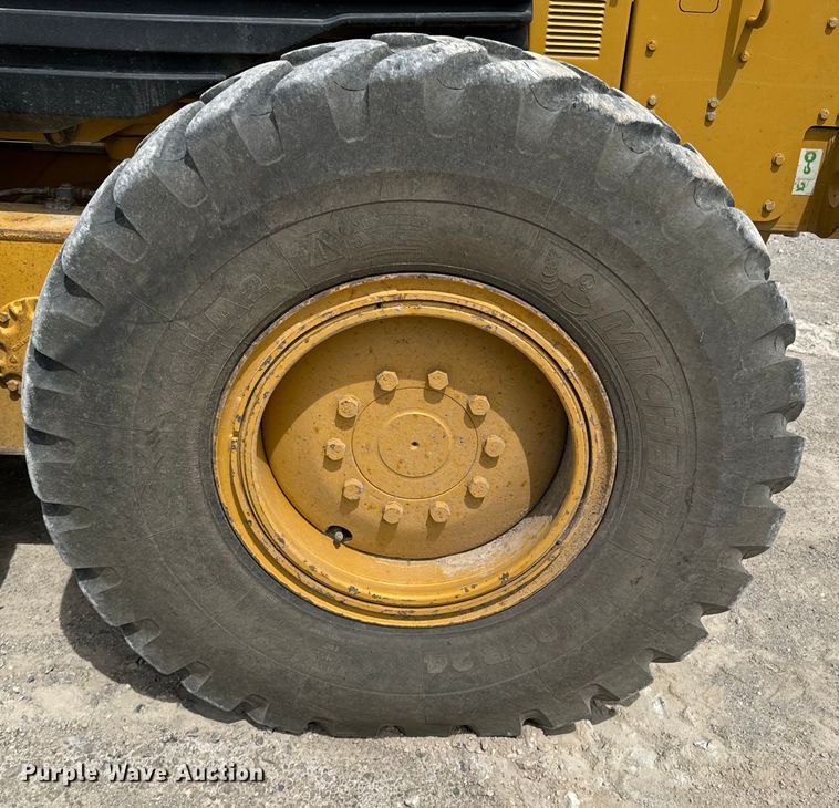 image for item ND9196 2006 Caterpillar 12H motor grader