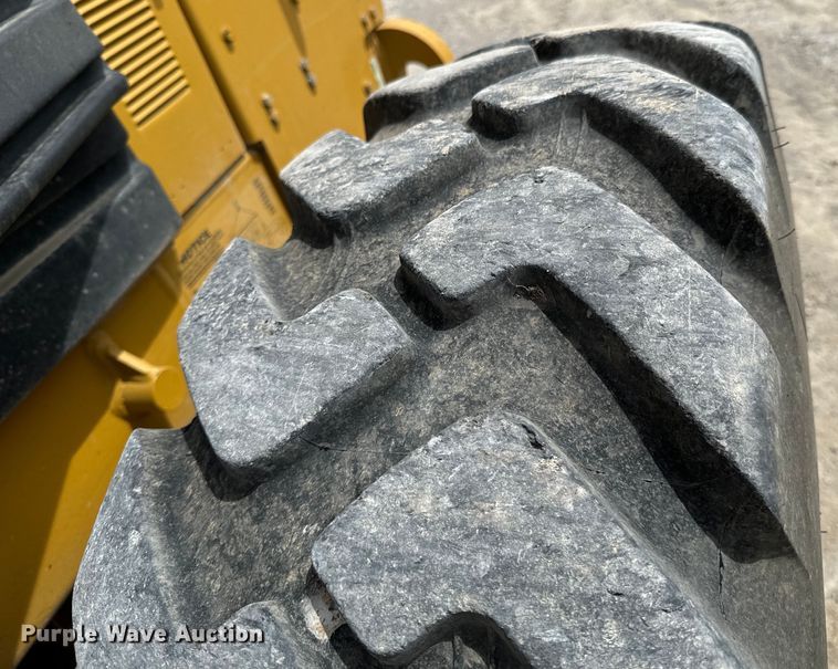 image for item ND9196 2006 Caterpillar 12H motor grader