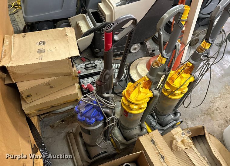 image for item ND9201 Floor cleaning equipment