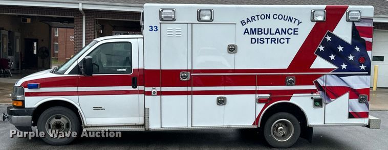 image for item ND9204 2015 Chevrolet Express 4500 ambulance