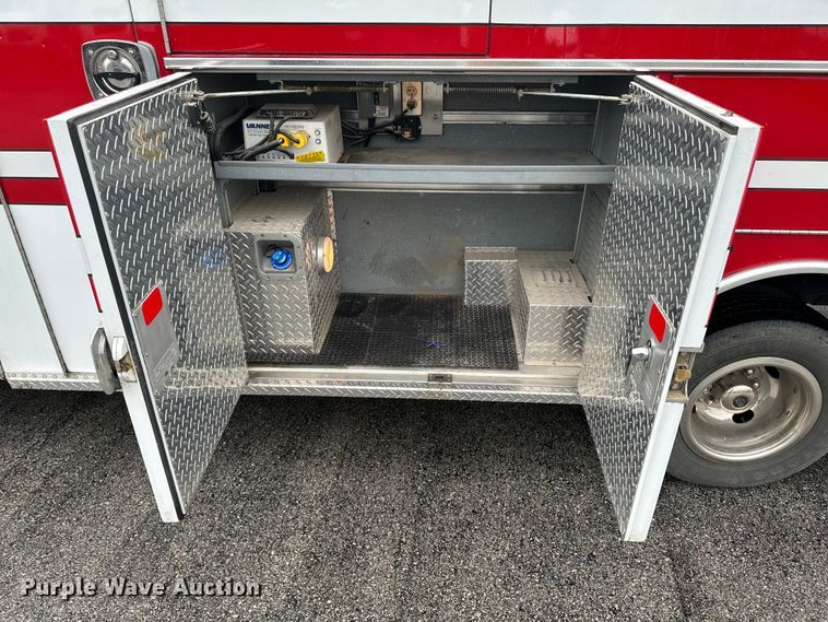 image for item ND9204 2015 Chevrolet Express 4500 ambulance