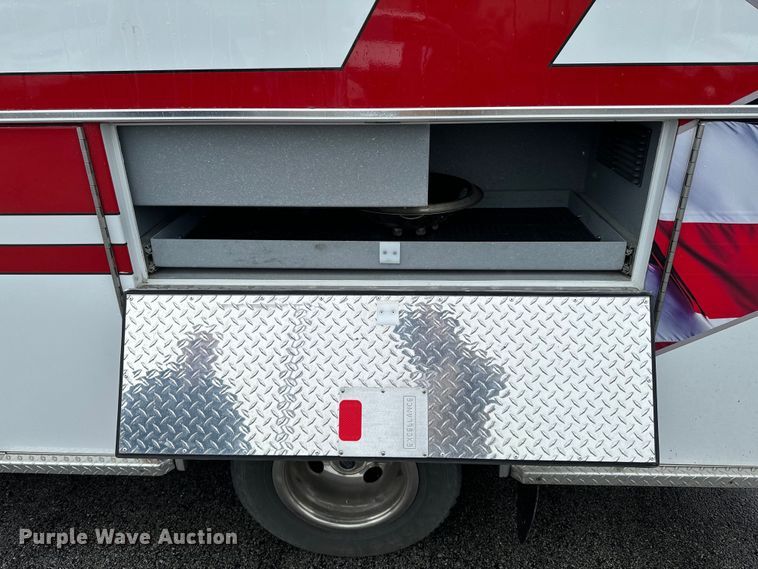 image for item ND9204 2015 Chevrolet Express 4500 ambulance