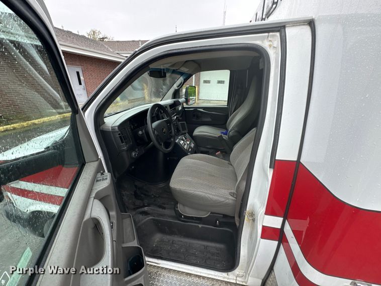 image for item ND9204 2015 Chevrolet Express 4500 ambulance