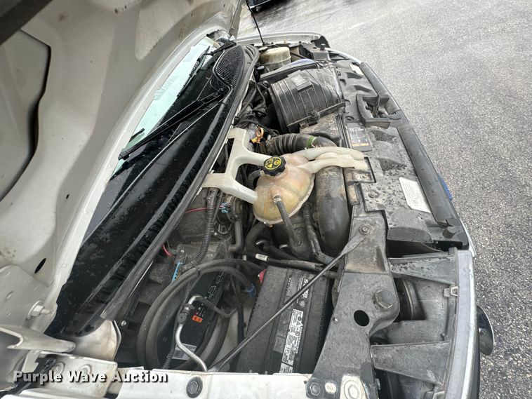 image for item ND9204 2015 Chevrolet Express 4500 ambulance