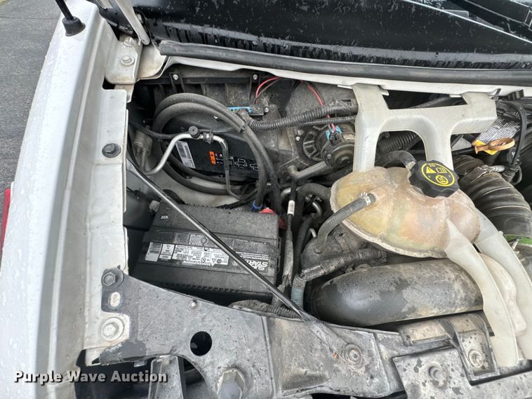 image for item ND9204 2015 Chevrolet Express 4500 ambulance