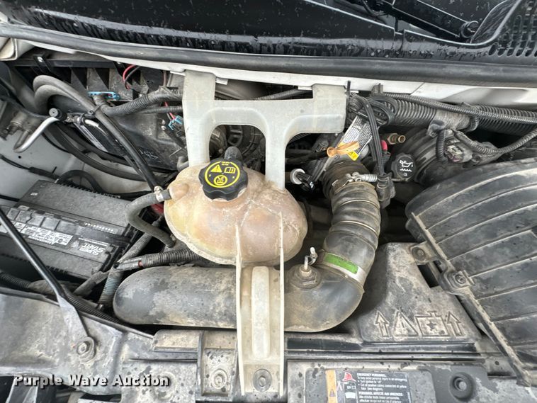 image for item ND9204 2015 Chevrolet Express 4500 ambulance