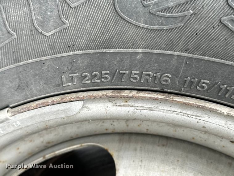 image for item ND9204 2015 Chevrolet Express 4500 ambulance