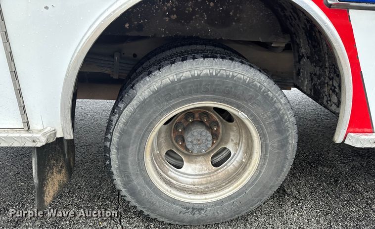 image for item ND9204 2015 Chevrolet Express 4500 ambulance