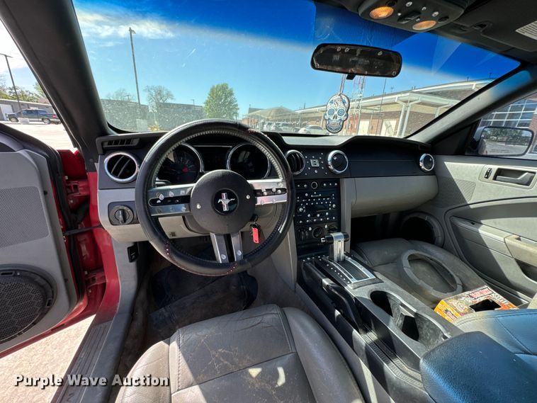 image for item ND9238 2006 Ford Mustang convertible