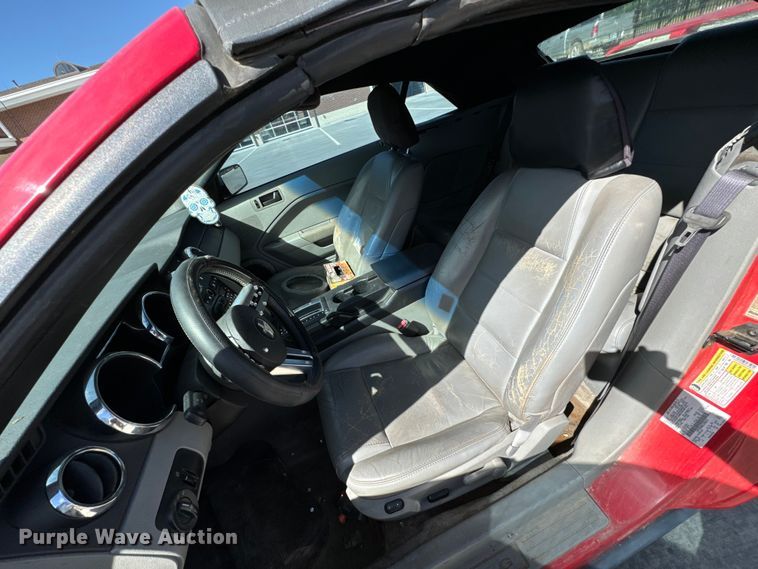 image for item ND9238 2006 Ford Mustang convertible